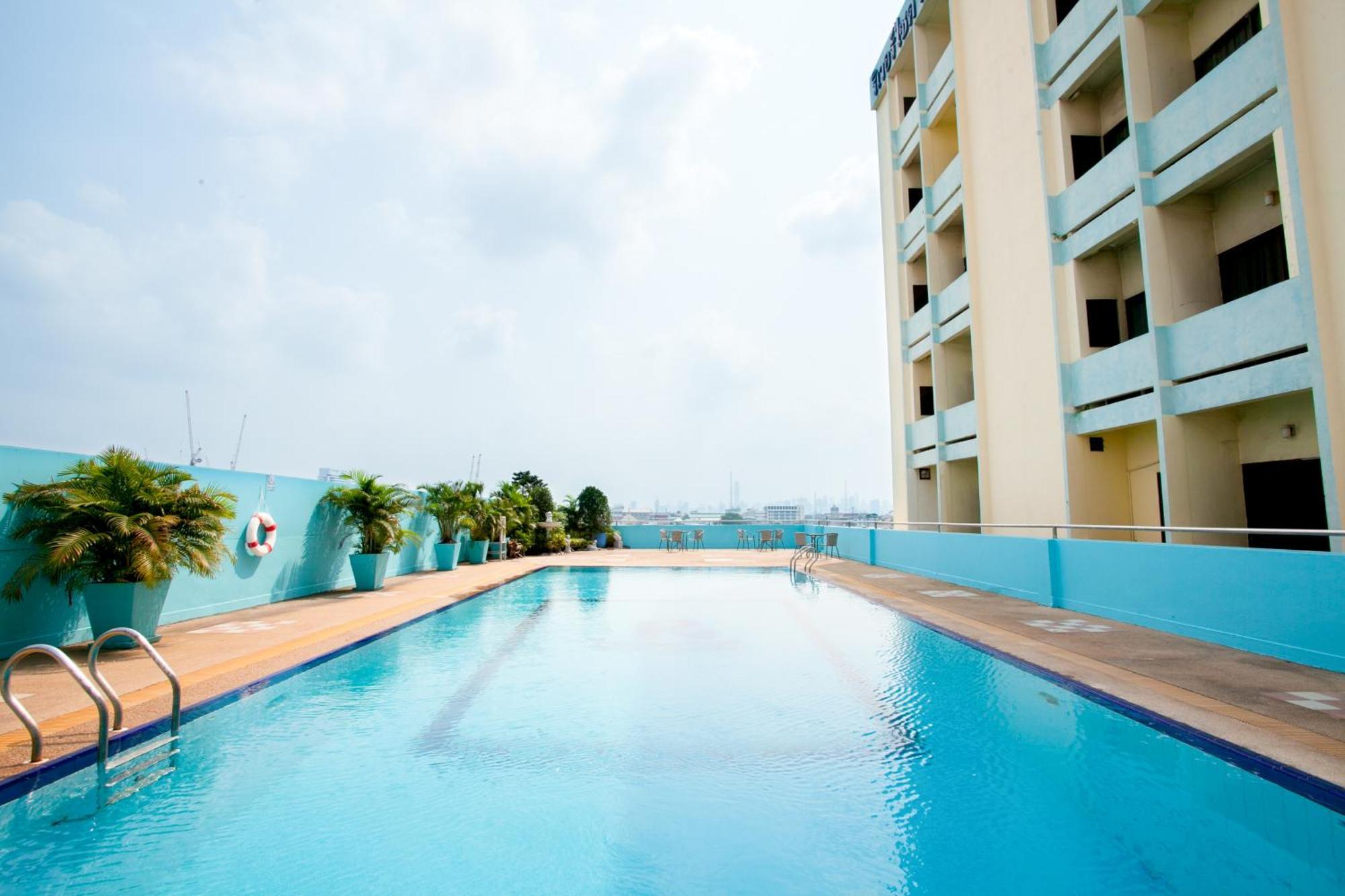 Riverside Bangkok Hotel Bagian luar foto